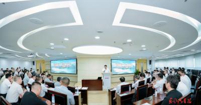 东风南方2025年中工作会召开 周锋出席