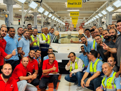 埃及产首台东风S01验证车成功下线