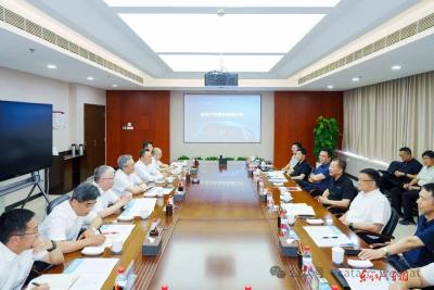 东风汽车与中汽中心举行高层会谈