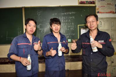 二汽老汽水，味道就是甜！