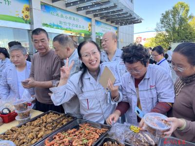 美食荟萃庆“双节”