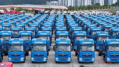 争分夺秒！TA们步履不停，全速冲击！