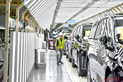 岚图汽车：激活“智造”力量 冲刺全年目标