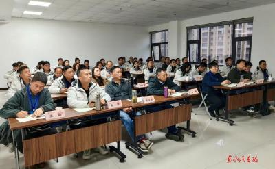 东风商用车技术中心开展党务干部培训