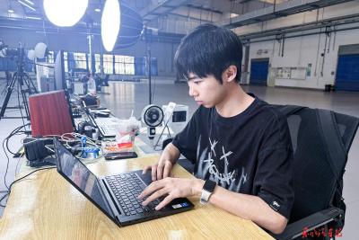 00后直播“新兵”成长记