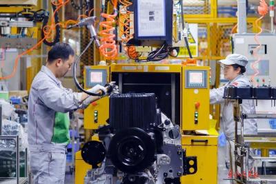 东风龙擎订单量屡创新高，东风商用车——迎接市场“幸福的挑战”