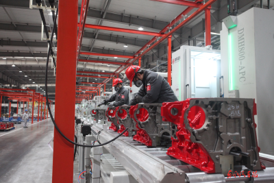 东风股份铸造工厂：姐妹同心 师徒携手 攻坚正酣