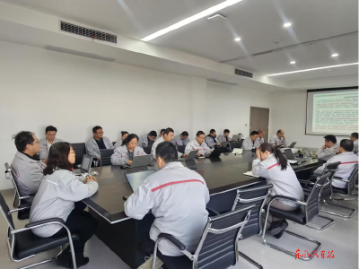 东风特商：以学促干 积极担当作为