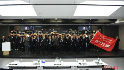 海外将士出征 必胜！必胜！必胜！