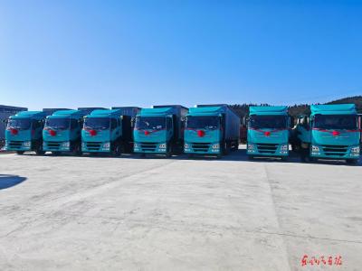 15台东风新能源牵引车交付丹江口客户