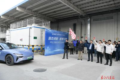 东风搭载350Wh/kg固态电池样车冬测发车