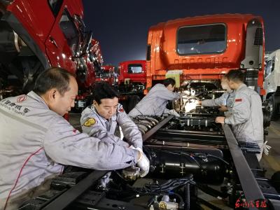 东风商用车：众志成城拼开局