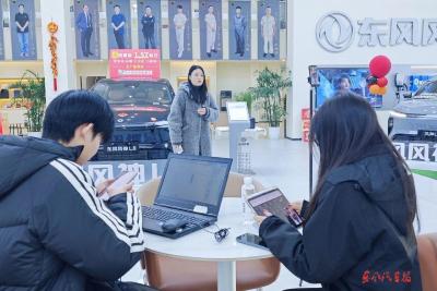 每一份坚守，皆有光芒