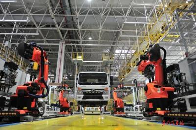 跃马扬鞭向前进 公司各战线马年火热开工