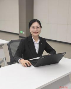 智驾征途上的巾帼标兵——记公司2025年度女职工标兵、公司研发总院智能驾驶与座舱开发中心总监助理裴双红