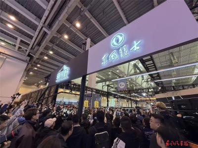 东风猛士“双子星”闪耀2026 GT Show