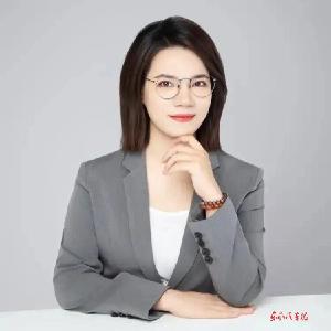 干销售 心中那团火不灭——记2025年度东风汽车女职工标兵、岚图汽车汉口全功能用户中心店店长熊乙云